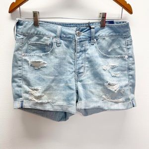 American Eagle Tomgirl distressed denim jean short